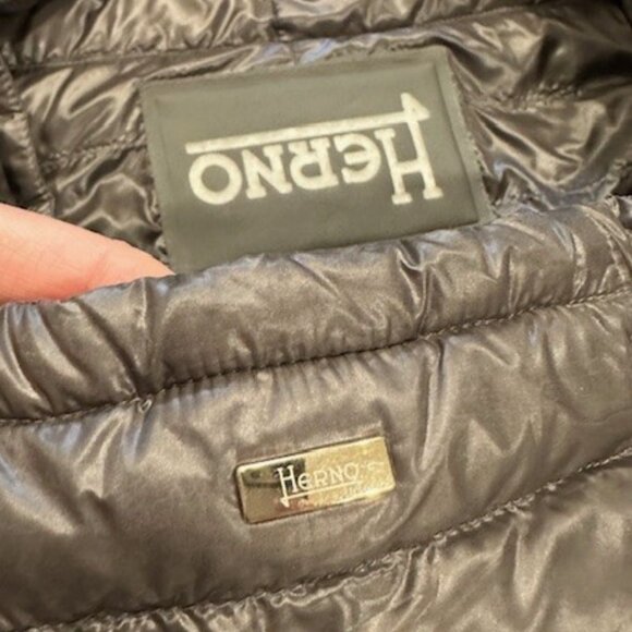 Herno Striped Sleeve Short Down Bomber Jacket - Picture 3 of 9
